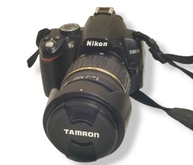 Nikon D3000 + Obiektyw Tamron Aspherical XR DiII SP Koło ul. Toruńska 35